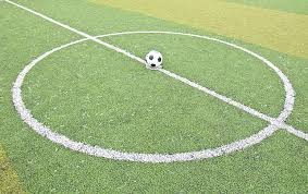 双丰收时刻，雄鹿力克湖人，字母哥获詹姆斯特别礼物致敬